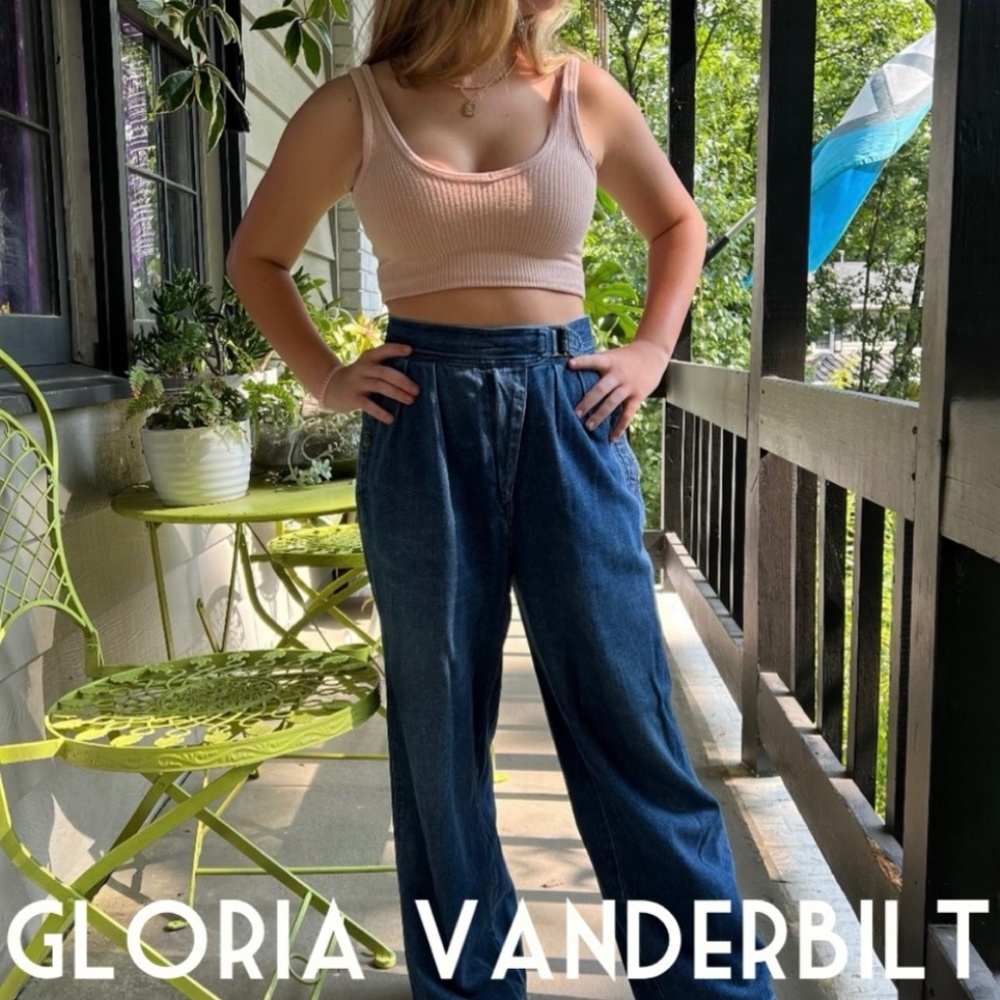 EUC 80s [Gloria Vanderbilt] VNTG High-Rise Pleated Wide Blue Jeans | XS · Small